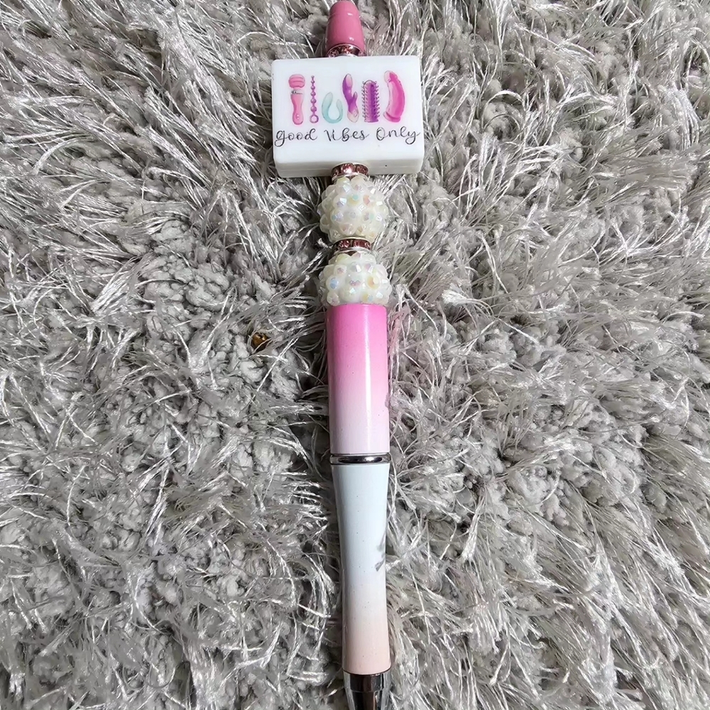 Good vibes only beaded pen
